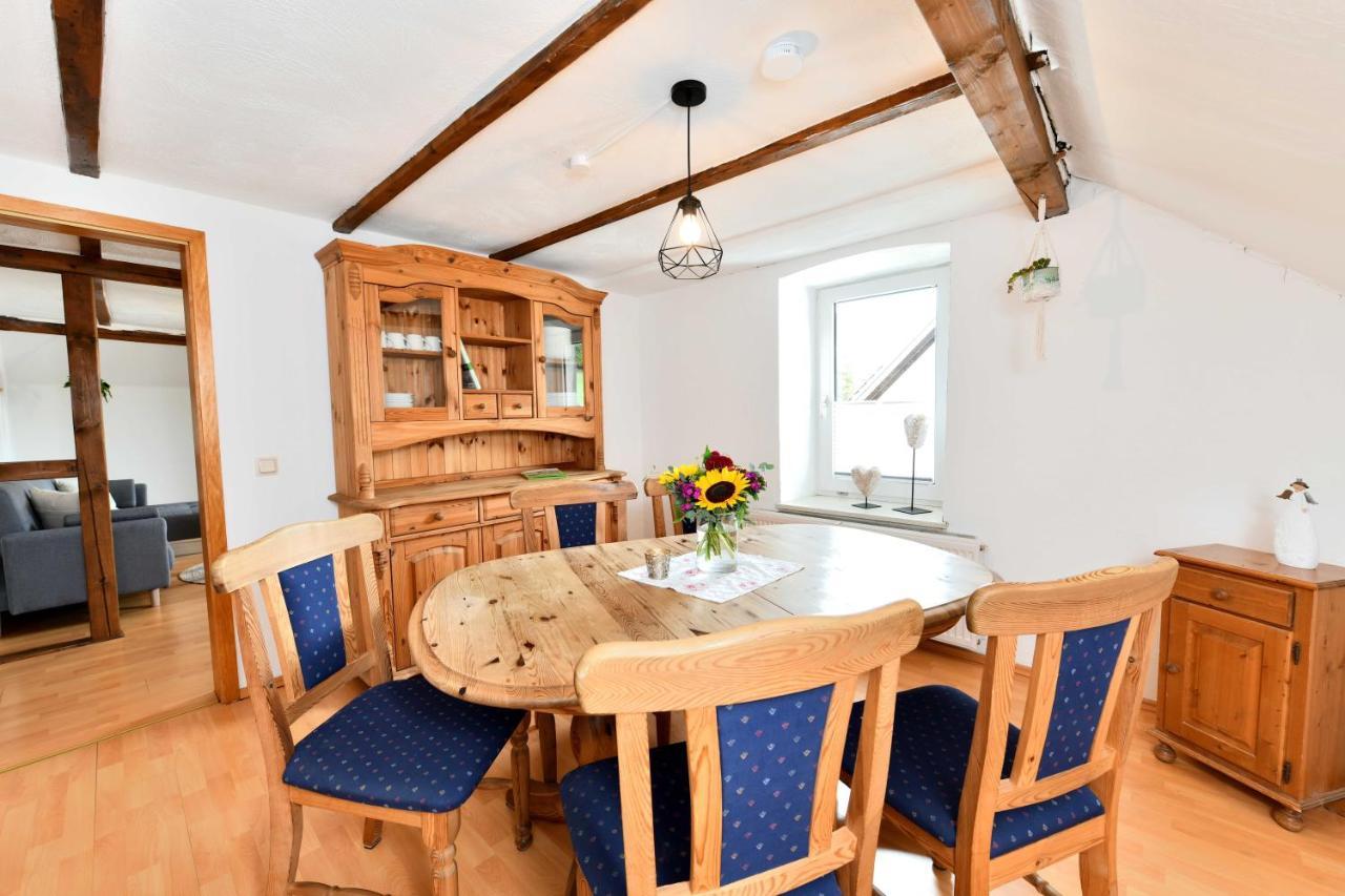 Ferienwohnung Im Alten Bauernhaus 린들라 외부 사진